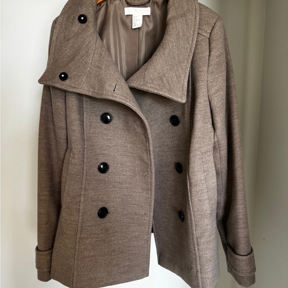 H&M Tan Pea Coat with Wide Lapels and Structured Silhouette